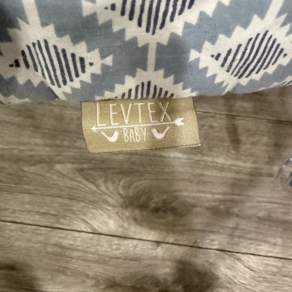 Levtex Baby Blue and White Patterned Crib Bumper - Picture 2 of 3